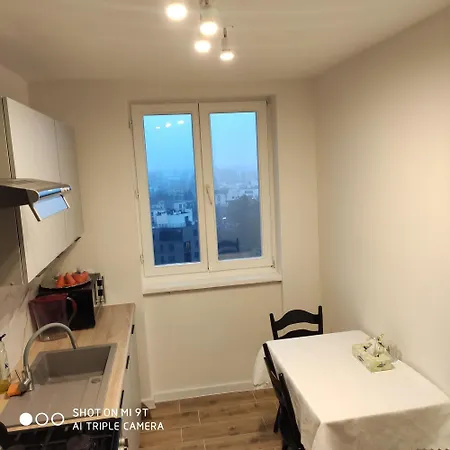 Korona Apartament * 华沙
